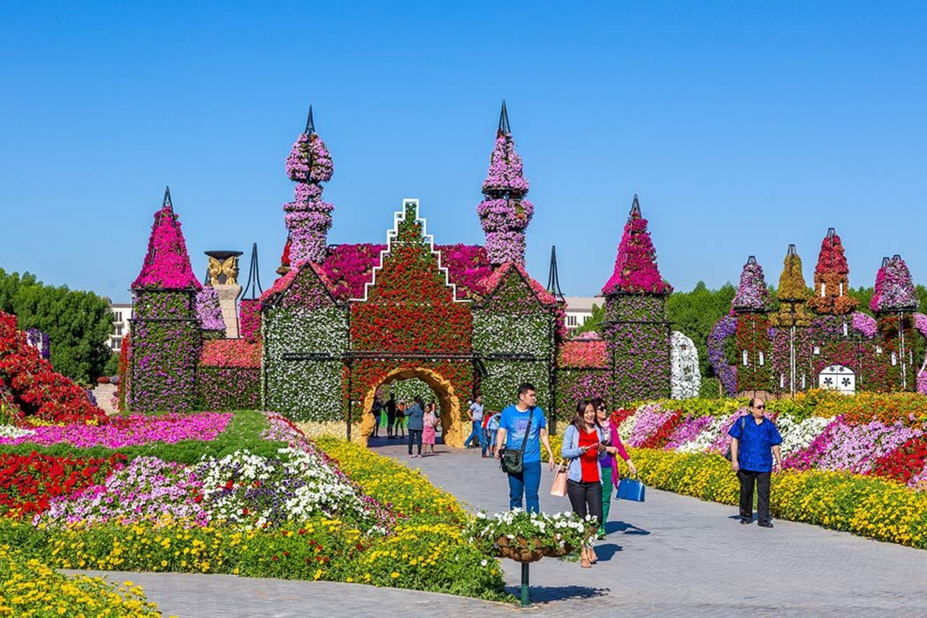  Dubai Miracle Garden: dove i fiori creano magia